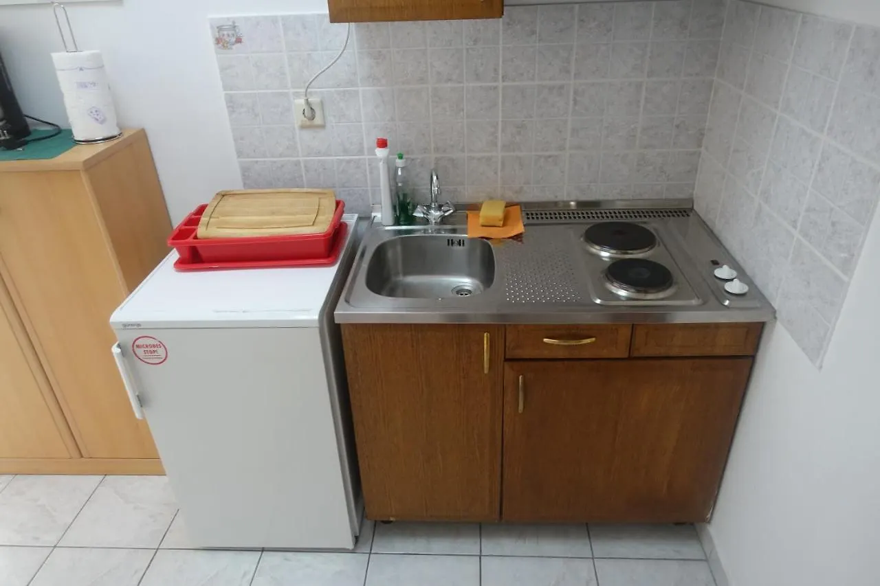 Apartments Galeb Rtina 0*,  Croazia