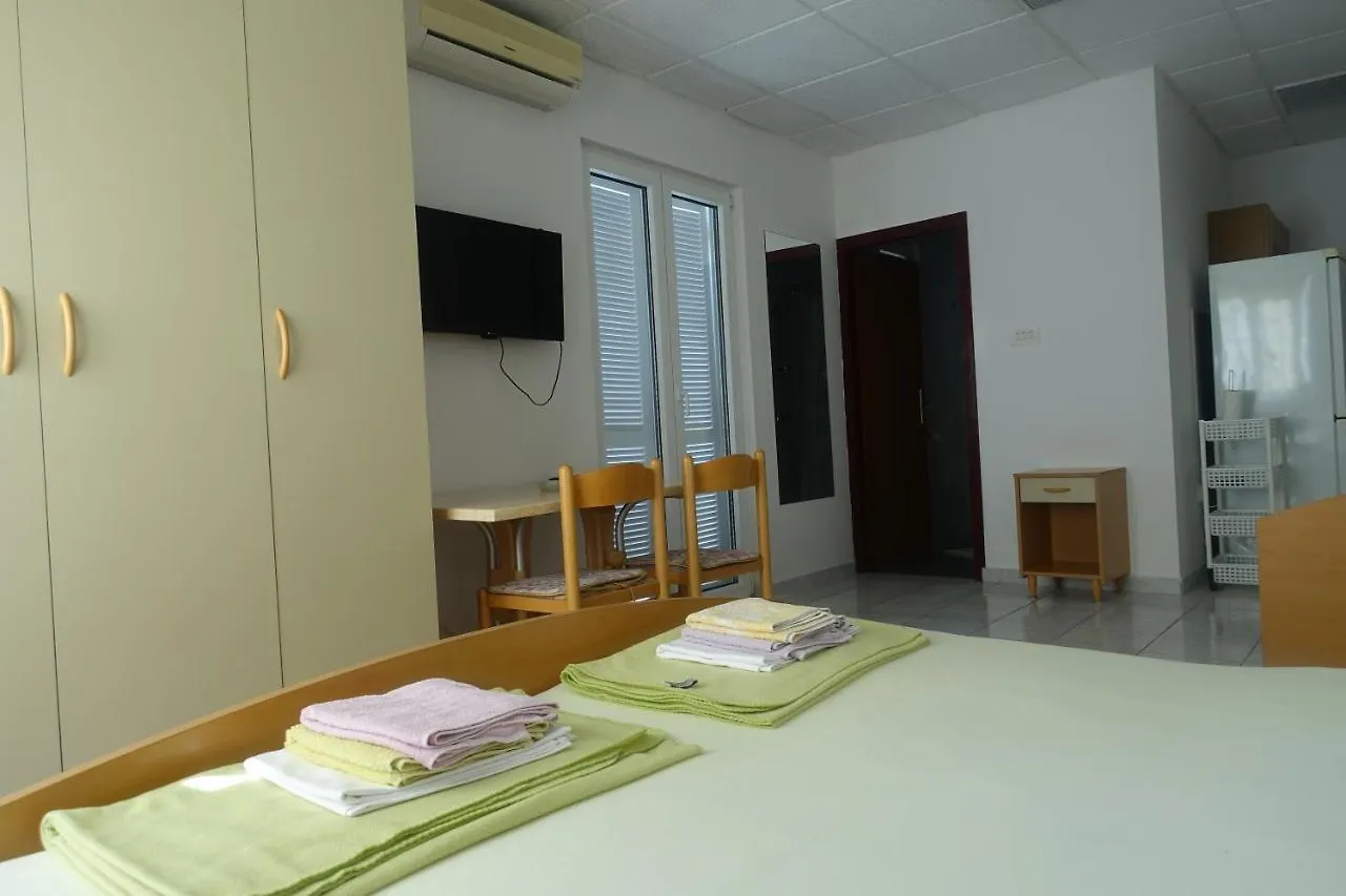 Apartments Galeb Rtina