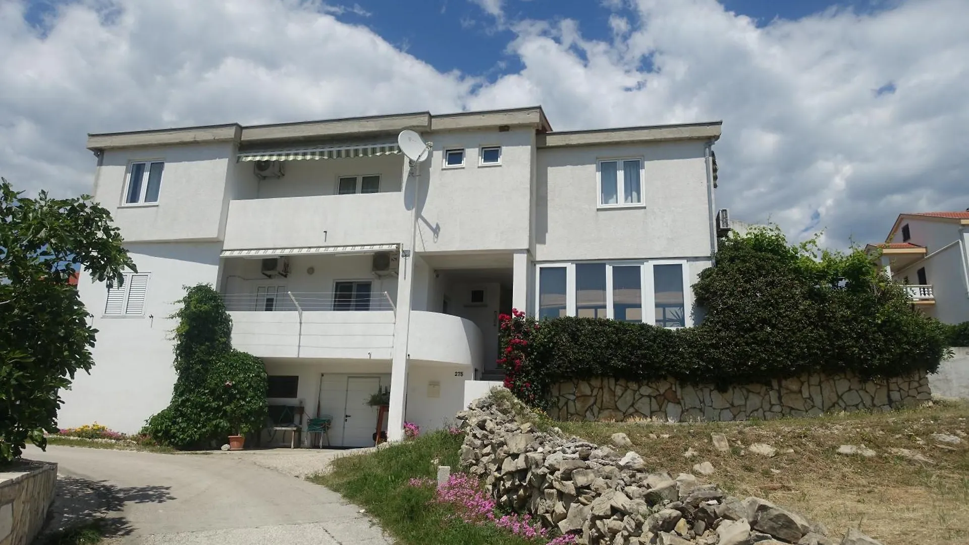 Apartments Galeb Rtina